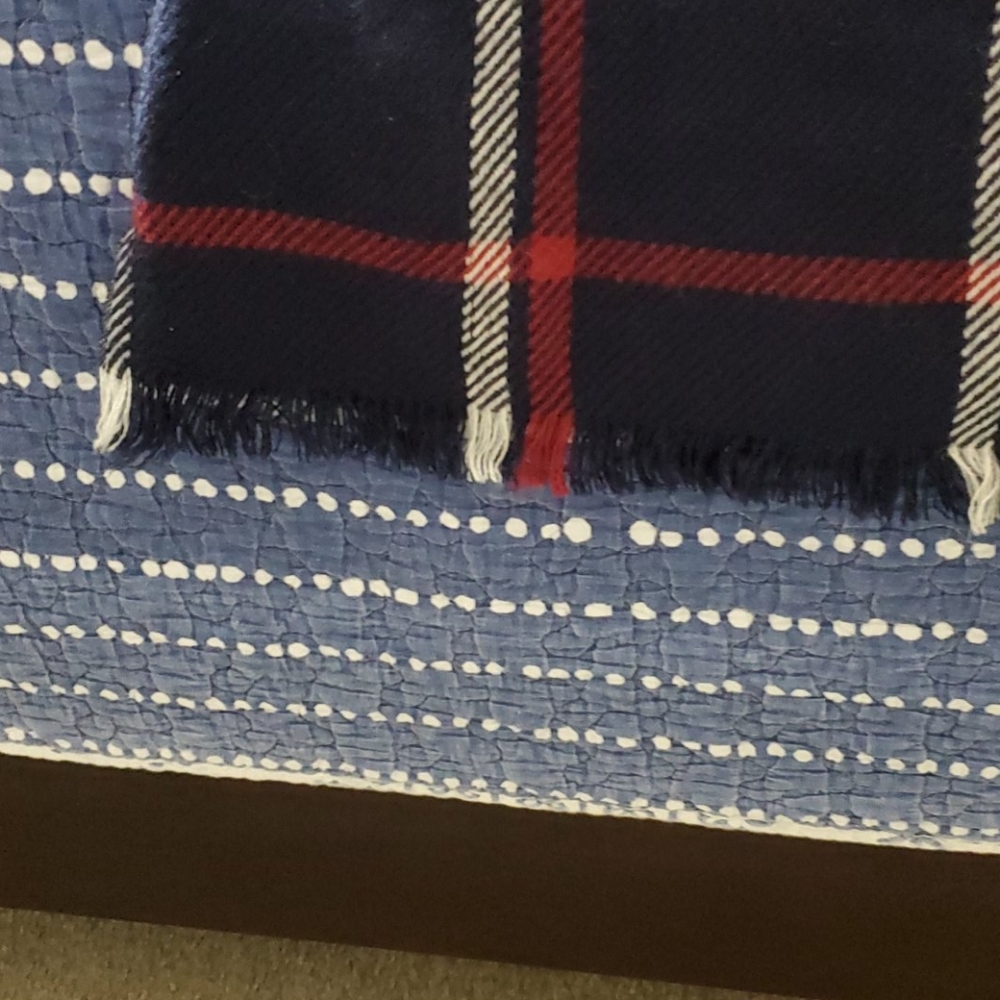 Vest - Picture 4 of 4